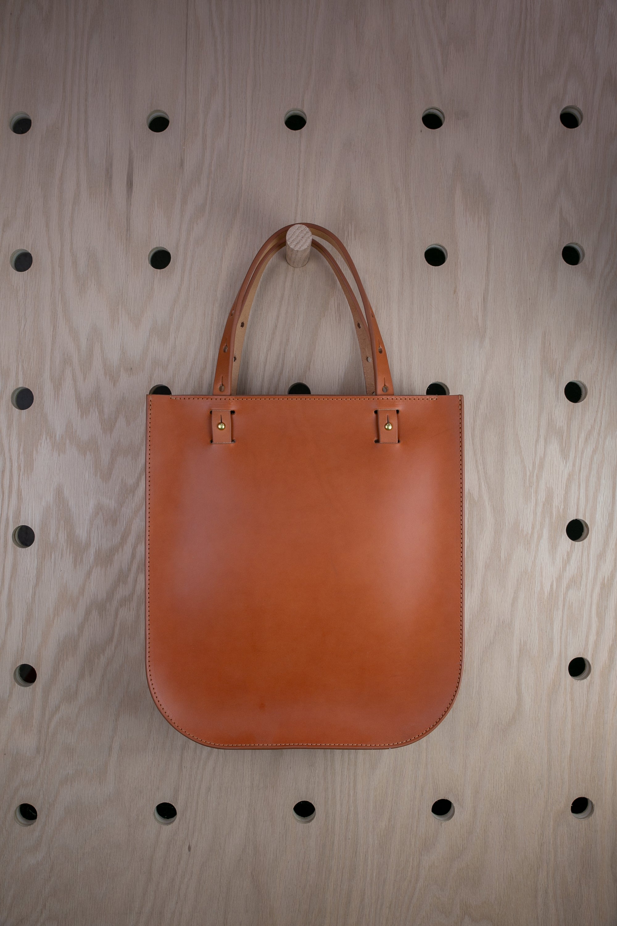 Luna Tote: Pre-Loved, Discontinued Color and Design