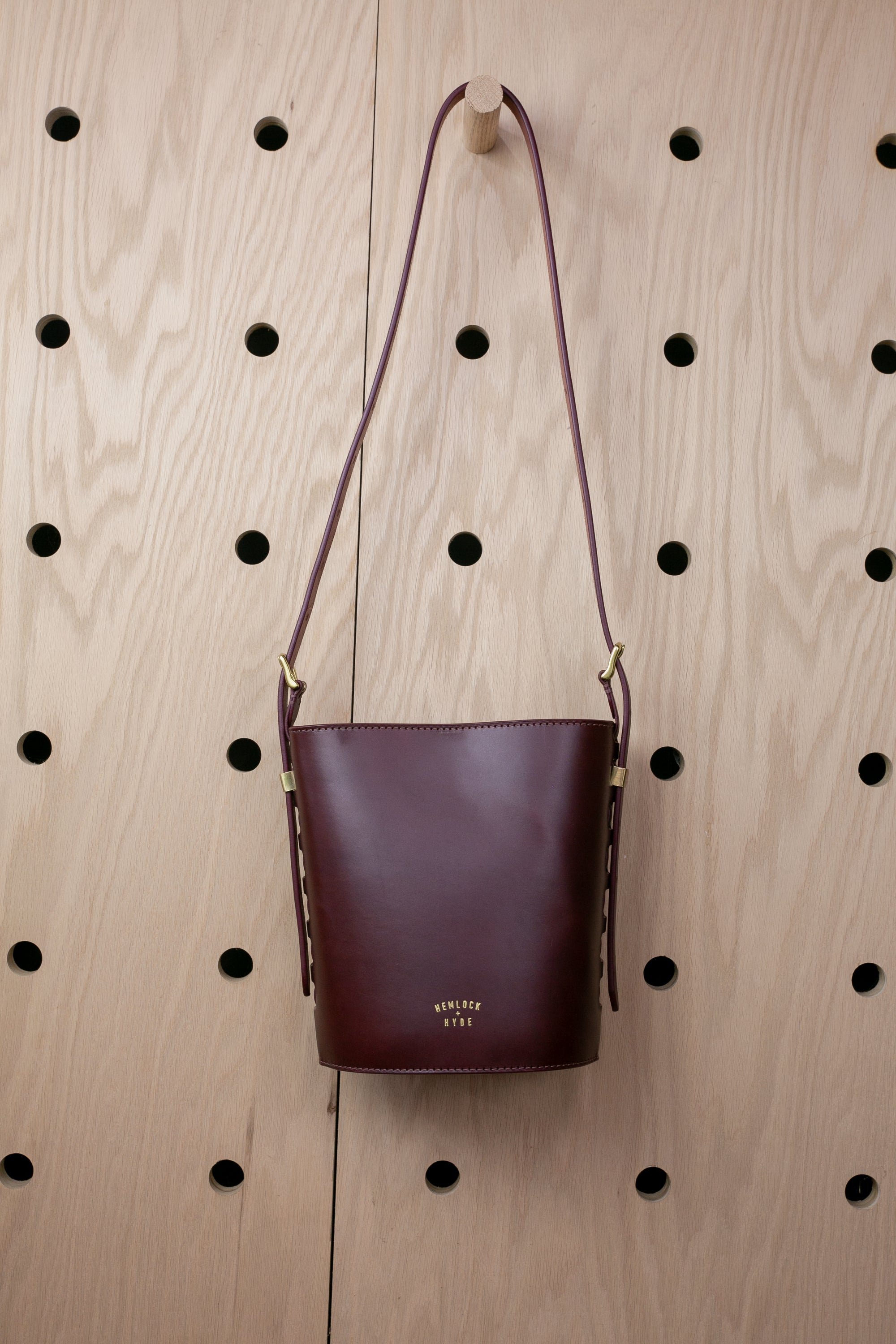 Mini Shelby: Burgundy: Pre-loved